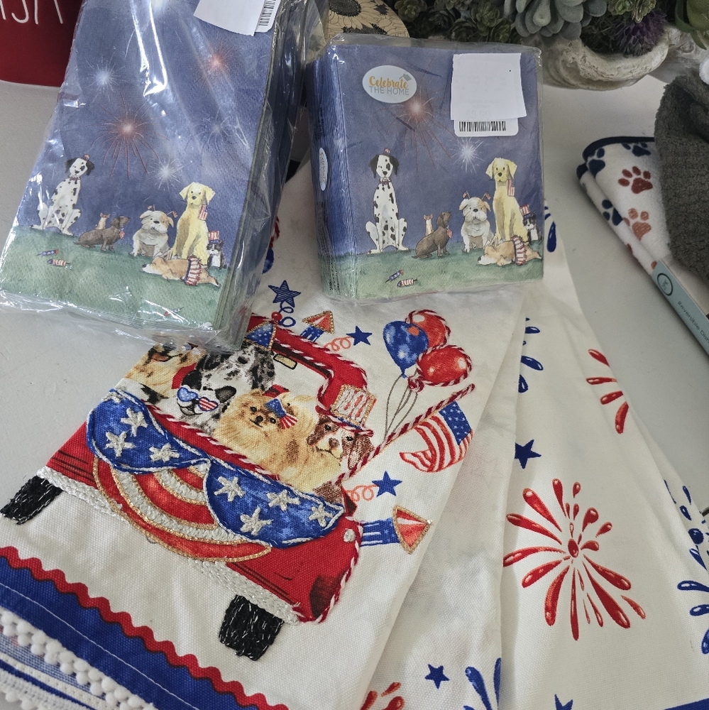 * Memorial Day4TH OF July* PATRIOTIC DOG TOWELS, Only. Napkins Sold.